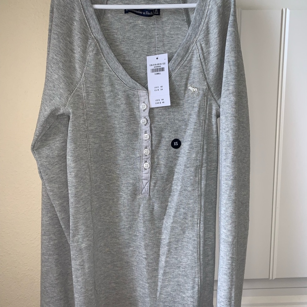 Abercrombie long sleeve
